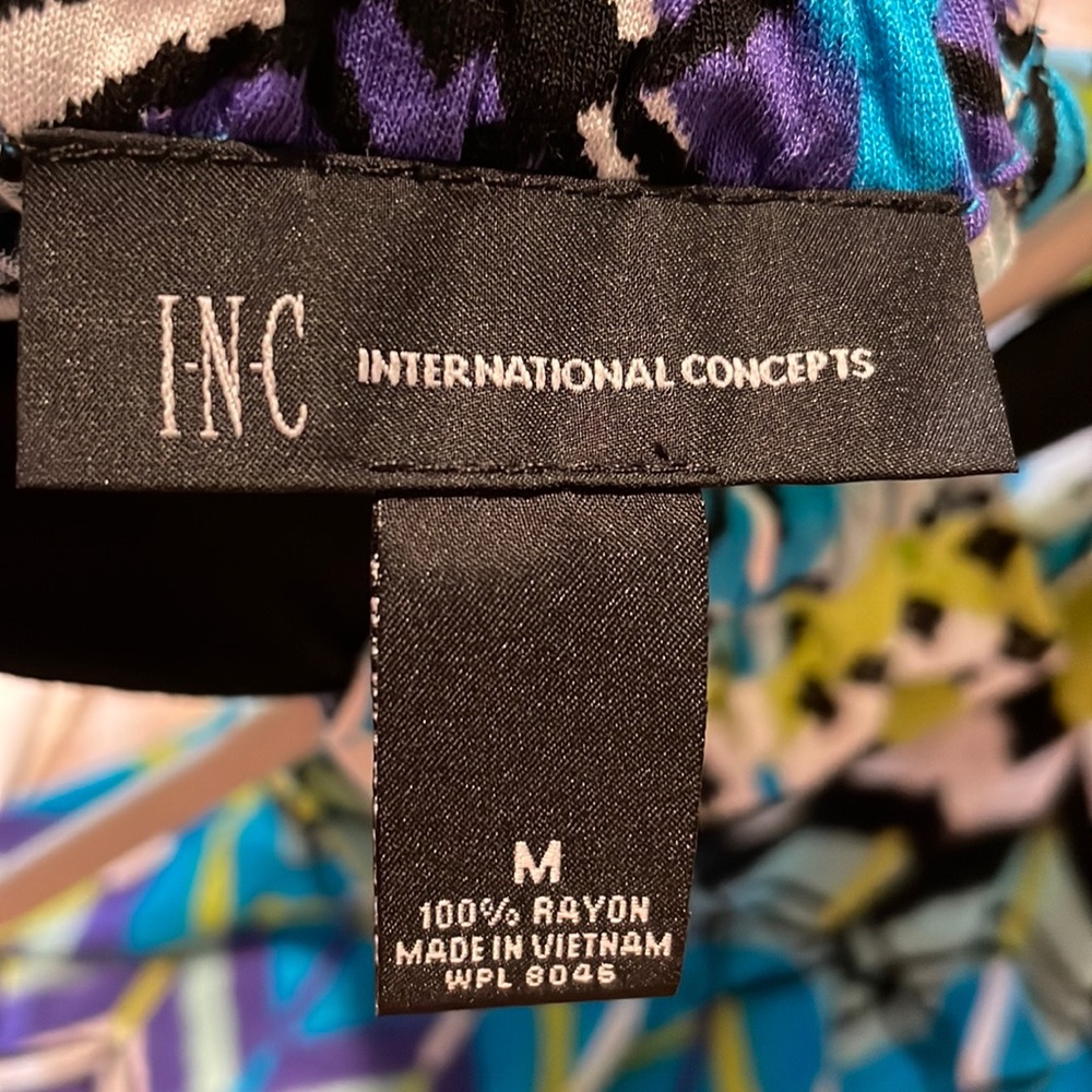 INC sleeveless blouse size M